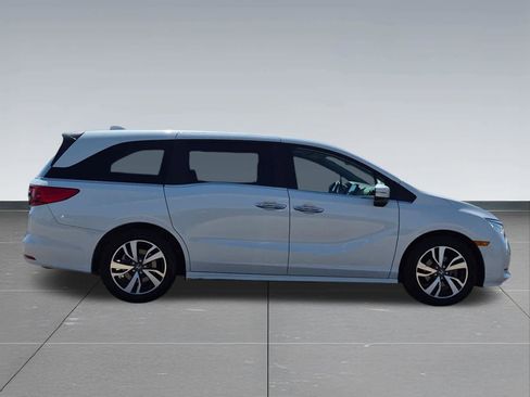 Certified 2022 Honda Odyssey Touring image 13