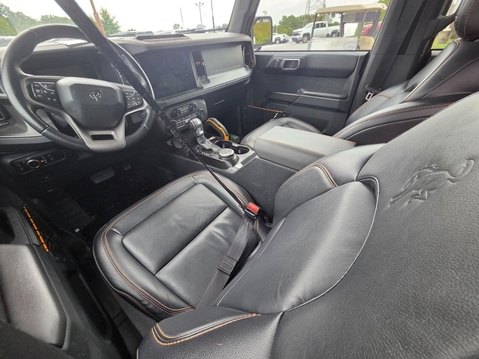 Used 2024 Ford Bronco Badlands AWD/4WD image 9