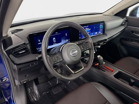 Certified 2026 Nissan Kicks SR FWD image 9