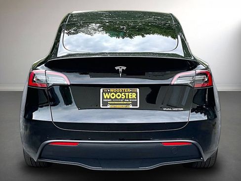 Used 2022 Tesla Model Y Long Range AWD/4WD image 6