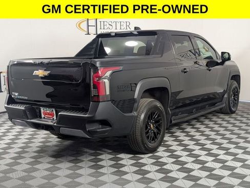 Used 2026 Chevrolet Silverado EV LT w/ Plus Package image 7