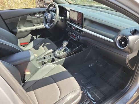 Used 2024 Kia Forte GT-Line w/ GT-Line Premium Package FWD image 22