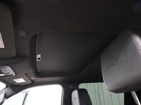 Used 2022 GMC Sierra 2500 AT4 w/ AT4 Preferred Package AWD/4WD image 9