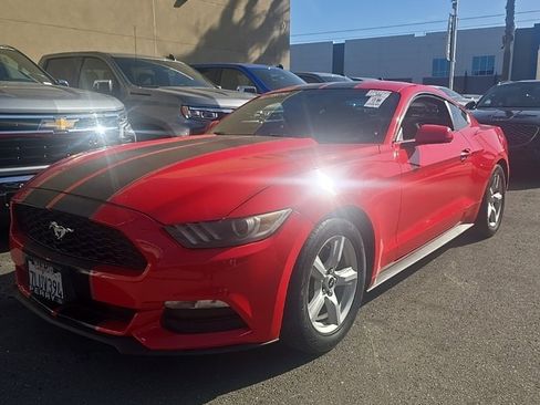 Used 2015 Ford Mustang V6 image 1