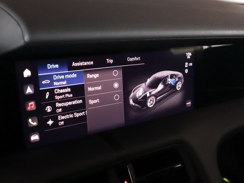 Certified 2023 Porsche Taycan RWD image 18