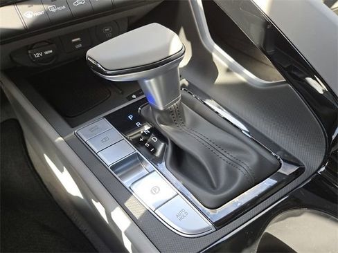 New 2025 Hyundai Elantra SEL image 22