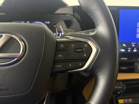 Used 2025 Lexus NX 350h AWD image 26