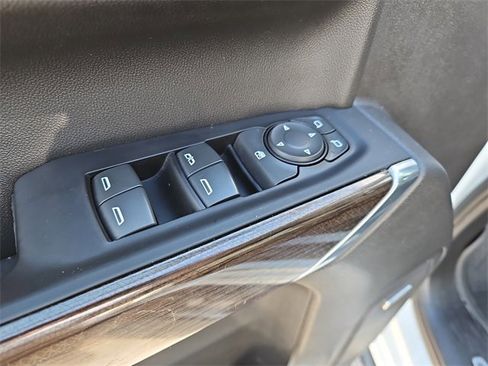 Used 2019 Chevrolet Silverado 1500 LT Trail Boss image 17