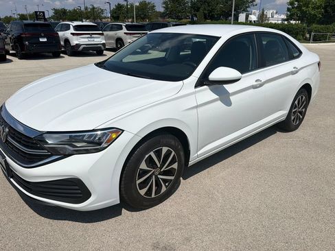 Certified 2024 Volkswagen Jetta S FWD image 3