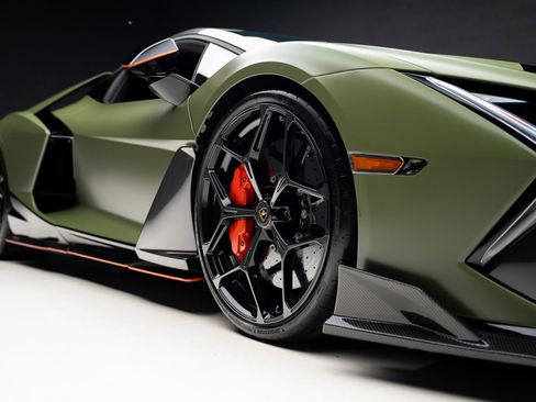 Used 2024 Lamborghini Revuelto AWD/4WD image 80