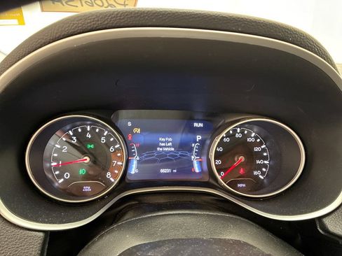 Used 2019 Jeep Compass Limited AWD/4WD image 17