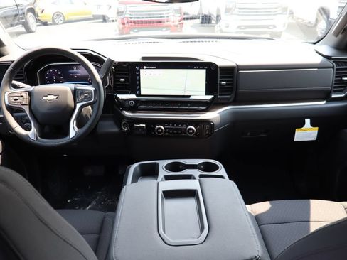 New 2026 Chevrolet Silverado 1500 LT w/ Z71 Off-Road Package AWD/4WD image 24