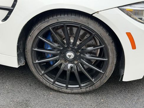 Used 2018 BMW M4 Convertible image 25