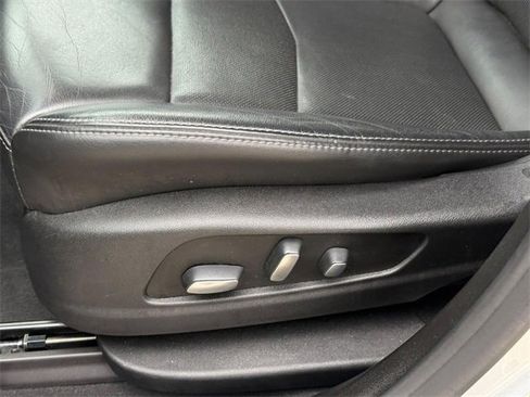 Used 2020 Cadillac XT6 Premium Luxury image 18