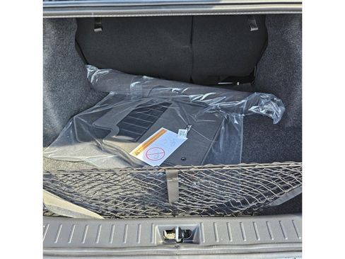 New 2025 Nissan Versa SR w/ Trunk Package image 17