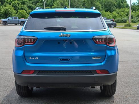Used 2024 Jeep Compass Latitude AWD/4WD image 11