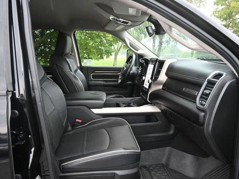 Used 2023 RAM 3500 Laramie AWD/4WD image 10