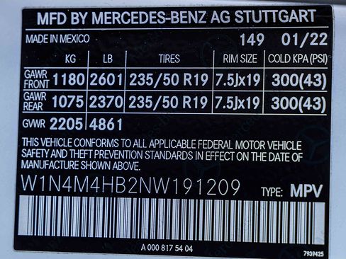 Used 2022 Mercedes-Benz GLB 250 GLB 250 image 33