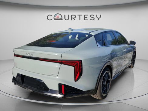 New 2026 Kia K4 GT-Line image 3