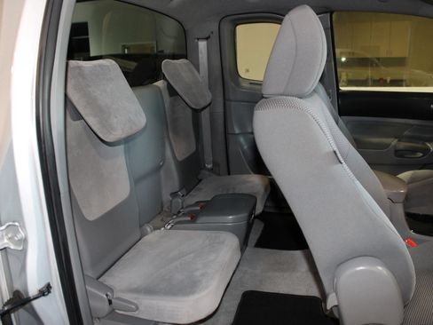Used 2010 Toyota Tacoma PreRunner RWD image 23