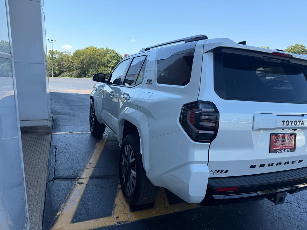 Used 2025 Toyota 4Runner TRD Sport AWD/4WD image 10