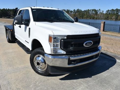 Used 2022 Ford F350 XL w/ Power Equipment Group image 2