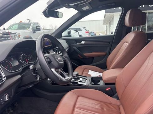 Used 2023 Audi Q5 2.0T Premium w/ Convenience Package image 10