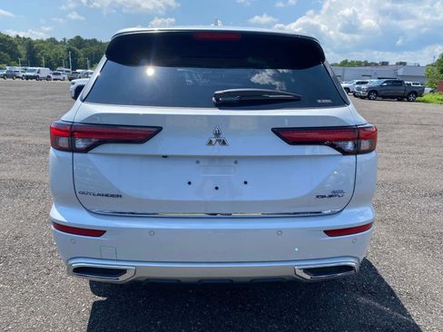 New 2025 Mitsubishi Outlander SEL image 4
