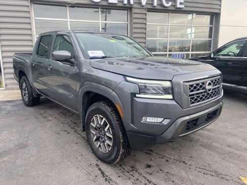 Used 2024 Nissan Frontier SL image 1