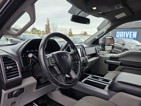 Used 2017 Ford F150 XLT w/ Equipment Group 302A Luxury image 10