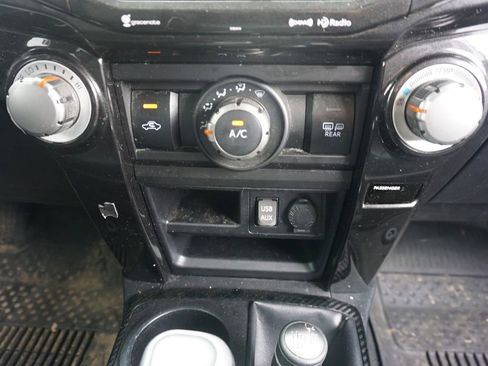 Used 2018 Toyota 4Runner TRD Off-Road Premium w/ Wilderness Package image 11