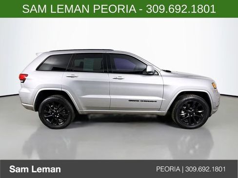 Used 2021 Jeep Grand Cherokee Laredo X image 8