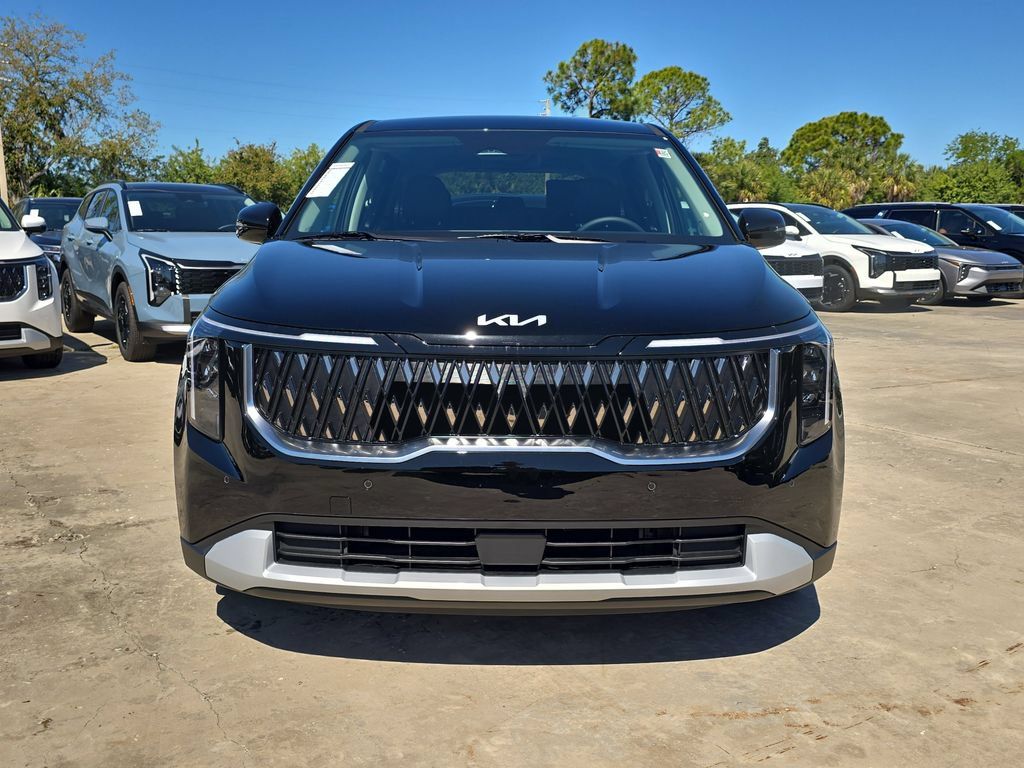 New 2026 Kia Carnival FWD image 3