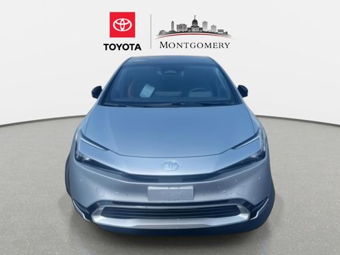 New 2026 Toyota Prius Plug-In Hybrid FWD image 5