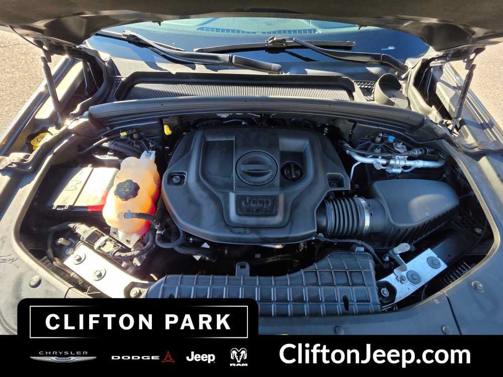 Used 2021 Jeep Grand Cherokee L Overland w/ Luxury Tech Group IV AWD/4WD image 28
