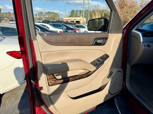 Used 2018 GMC Yukon SLT w/ Open Road Package image 11