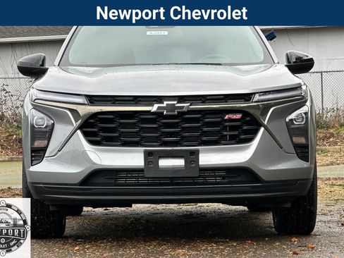 New 2026 Chevrolet Trax RS w/ Sunroof Package image 10