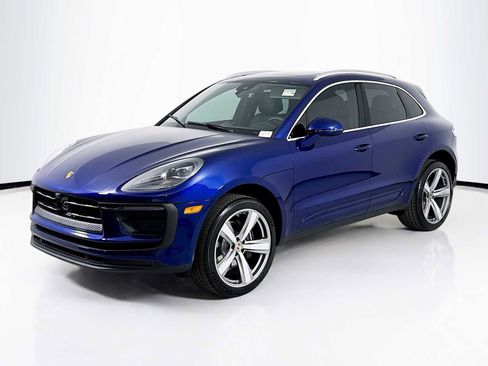 New 2026 Porsche Macan image 1