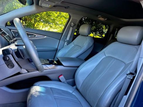 Used 2019 Lincoln Nautilus Reserve image 19