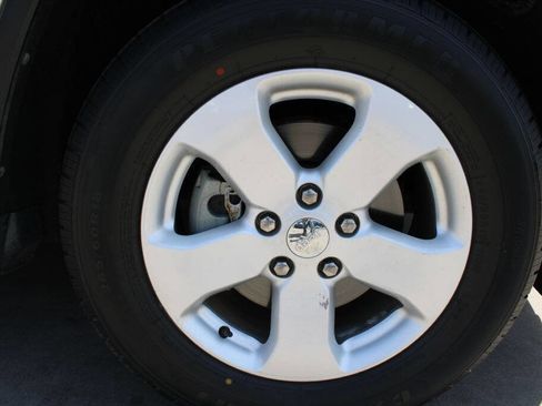 Used 2012 Jeep Grand Cherokee Laredo image 18