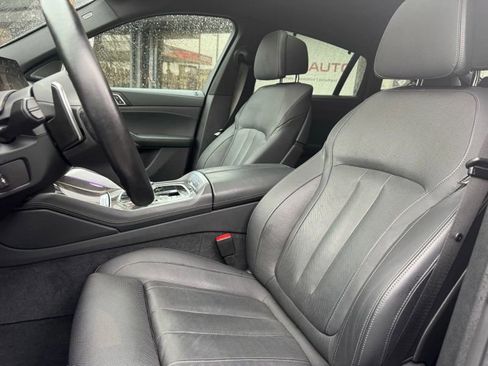 Used 2022 BMW X6 M50i w/ Executive Package image 16