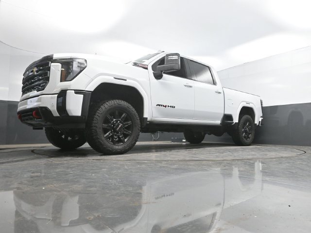 Used 2026 GMC Sierra 2500 AT4 w/ AT4 Preferred Package AWD/4WD image 51