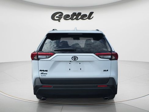 Used 2025 Toyota RAV4 XLE w/ Convenience Package FWD image 6