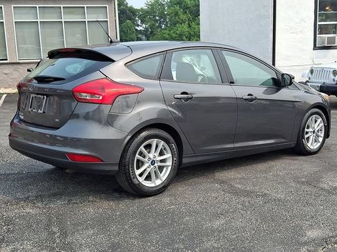 Used 2017 Ford Focus SE FWD image 6