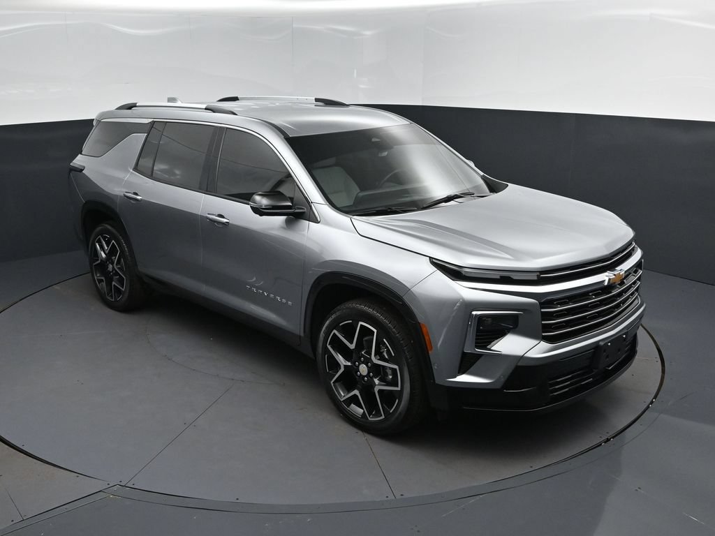 Used 2025 Chevrolet Traverse High Country w/ LPO, Floor Liner Package FWD image 35