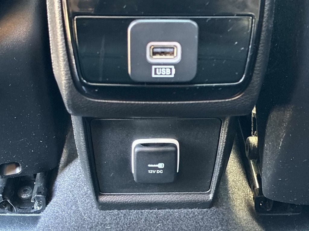 Used 2022 Jeep Compass Limited w/ Sun and Sound Group AWD/4WD image 16