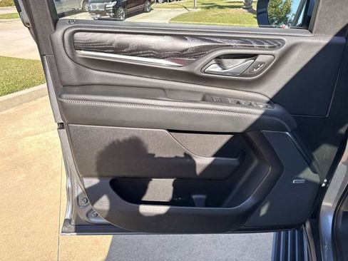 Used 2022 GMC Yukon XL Denali image 21