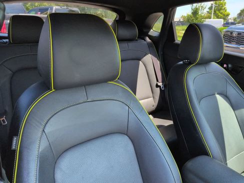 Used 2018 Hyundai Kona Limited FWD image 7