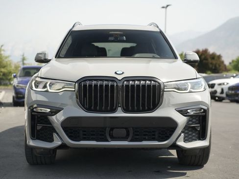Used 2021 BMW X7 M50i AWD/4WD image 8