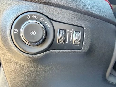 Used 2018 Jeep Compass Trailhawk w/ Leather Interior Group image 11